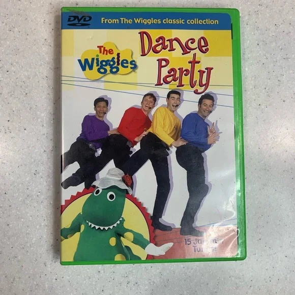 【新品未開封】DWE Family Dance Party DVD &CD DWE Family Dance Party CD未開封